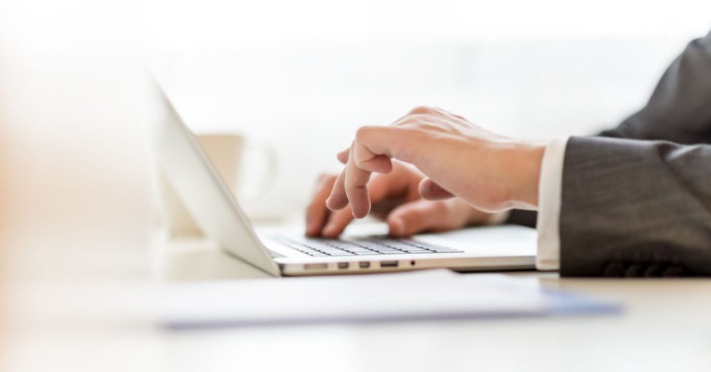 Elektroniczne akta osobowe